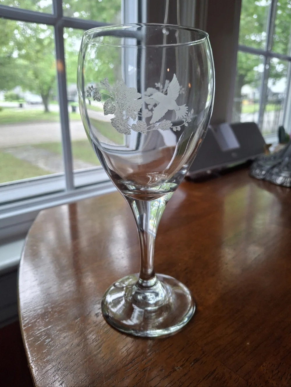 Hummingbird Etched Crystal Goblet Drinking Glass 7.5